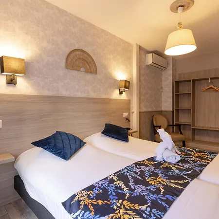Maleville, Logis Pontet ホテル 2*